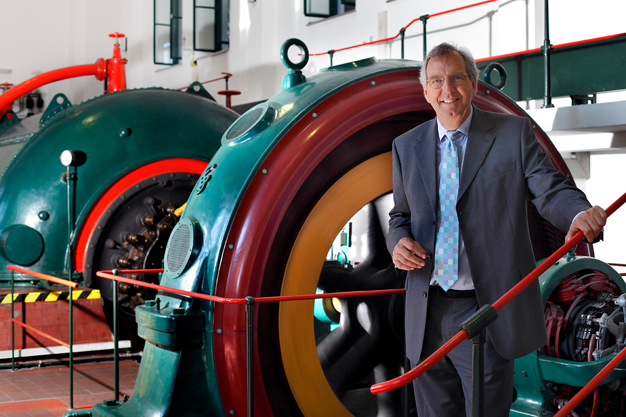 Dr. Brühl im Wasserkraftwerk (2016)