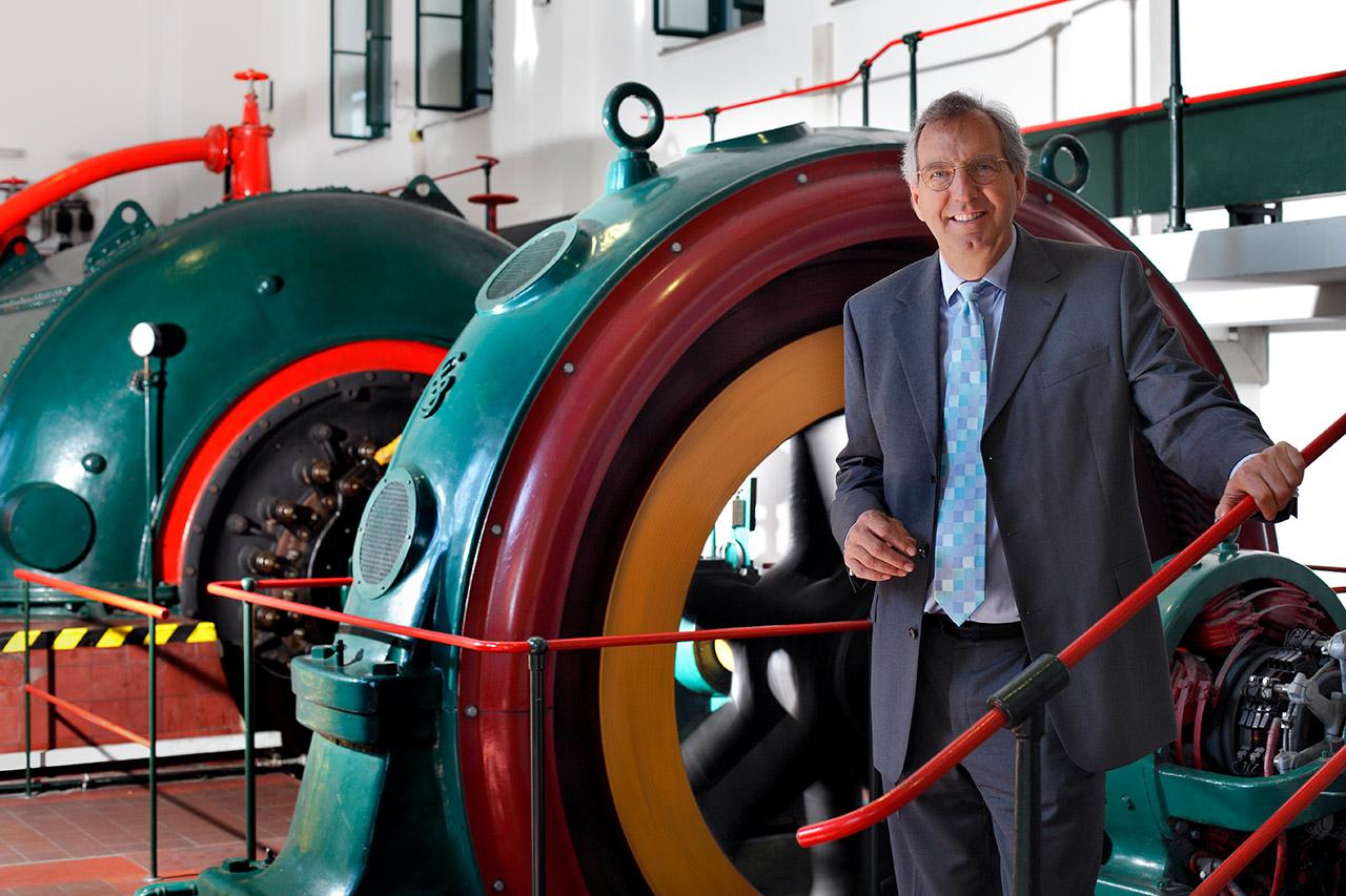 Dr. Brühl im Wasserkraftwerk (2016)