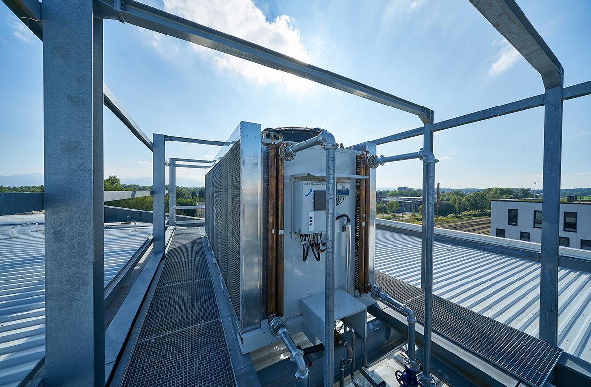 Kälteanlage auf dem Dach des Rosenheimer Bahnhofs