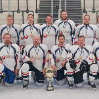 Teamfoto Stadtwerke Rosenheim Eishockeyteam RHL Meister 2026